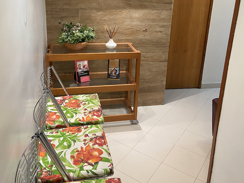 Foto 3 de Dentista biológico Integrativo Dra. Débora Vianna