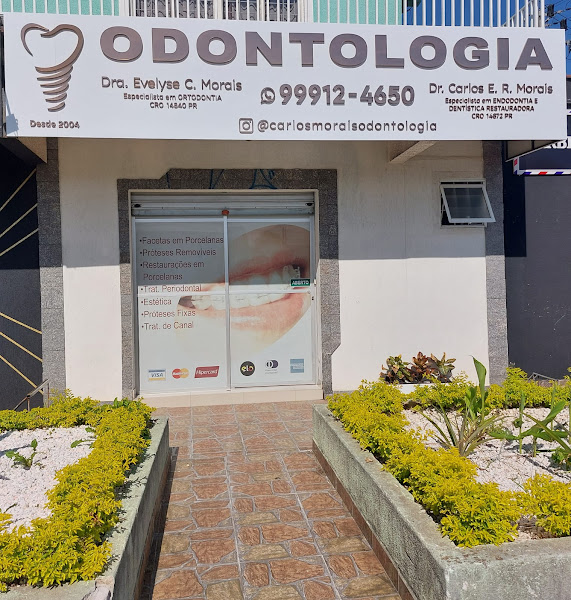 Foto 2 de Dentista Cajuru Dr Carlos Morais e Drª Evelyse Casagrande