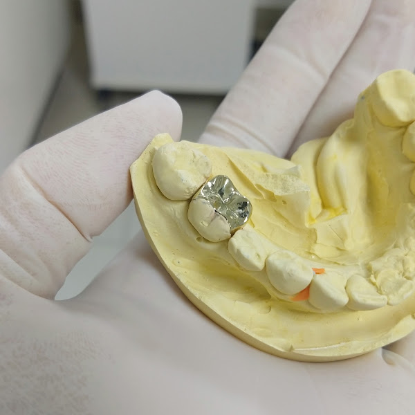 Foto 2 de DENTISTA CARLA DÂMARES Odontologia