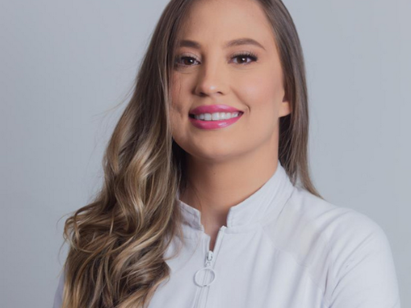 Foto 2 de Dentista Caroline Serra