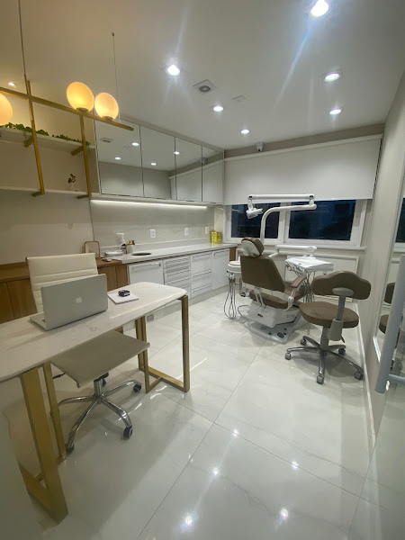 Foto 2 de Dentista Copacabana - Consultório Odontológico Vitrine