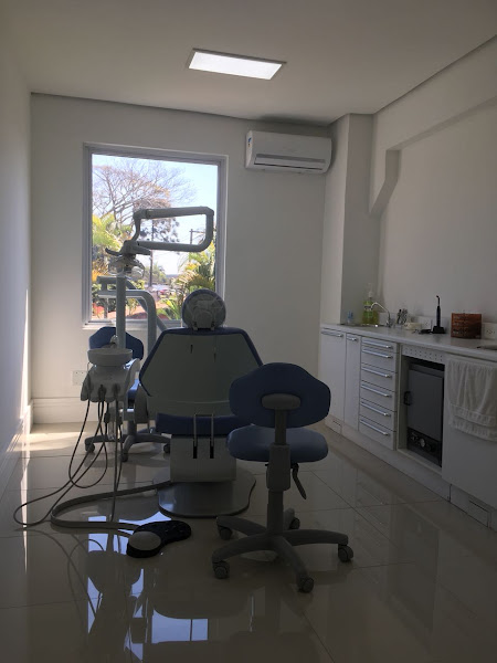 Foto 3 de Dentista Cotia | Dr. Naor Maldonado