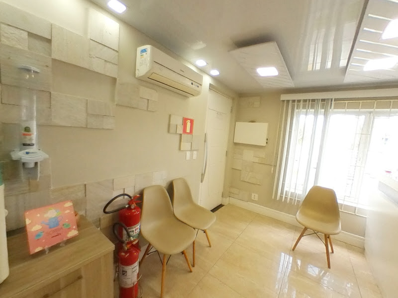 Foto 3 de Dentista Curitiba Alethea Gradella Odontologia e Bem Estar