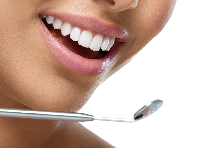 Foto 2 de Dentista Curitiba Xaxim - Dra. Jessica Rivera