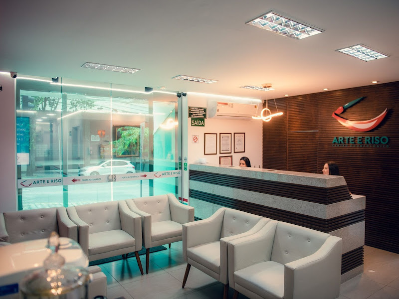 Foto 11 de Dentista Divinópolis | Lentes de Contato | Invisalign | Implante Dentátio | Clínica Murad