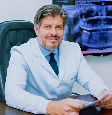 Foto 2 de Dentista Dr. Cesar Ferraz / Lentes de Resina e Porcelana / Brasilia-DF