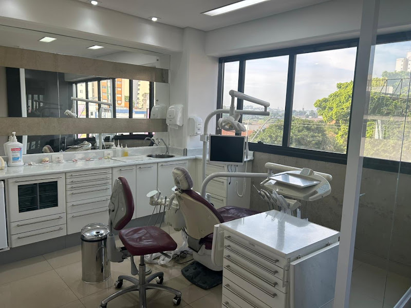 Foto 2 de Dentista Dr. Edson R Ferreira