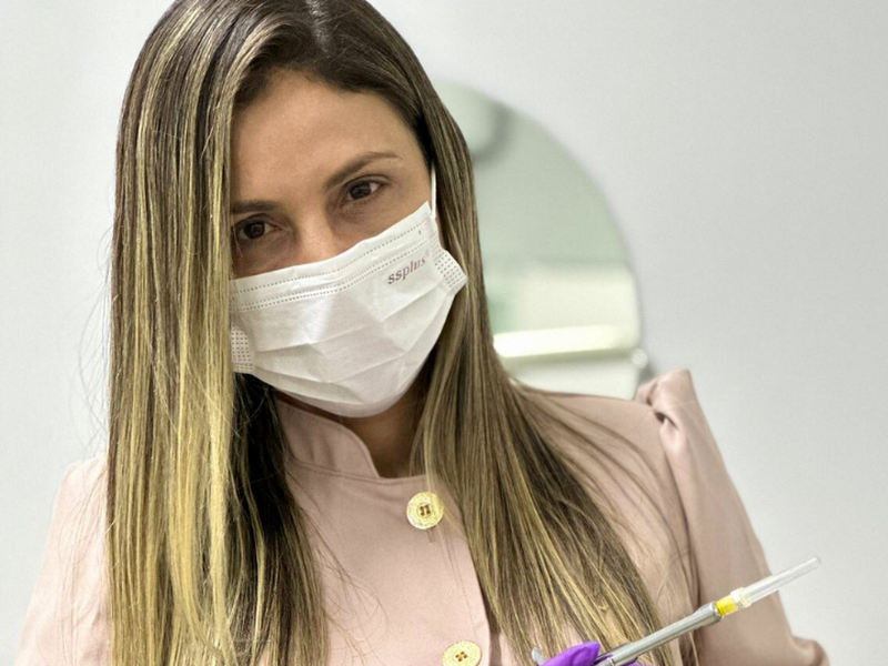 Foto 10 de Dentista Dr. Fernando Brasil | Odontologia de Alto Impacto| Lentes de Contato Dental | Implantes Dentários