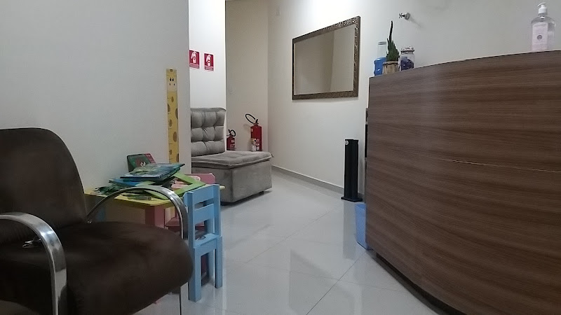 Foto 2 de Dentista Dr Letícia Ferreira