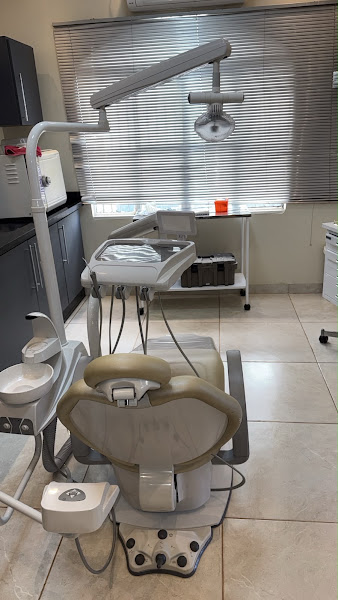 Foto 3 de Dentista-Dr.Lucas mariano - Odontologia e Implantes