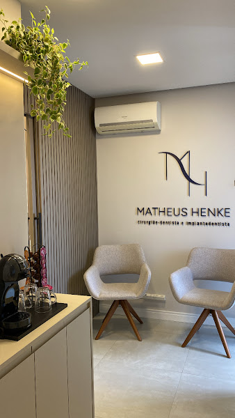 Foto 3 de Dentista Dr. Matheus Henke