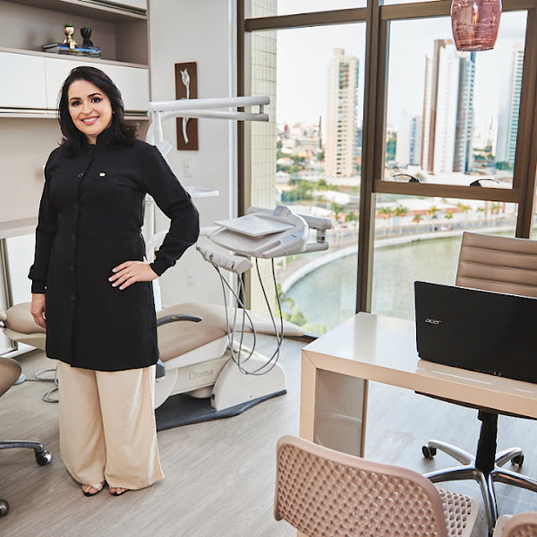 Foto 2 de Dentista Drª Sheila Moura - Odontologia Integrada Em Campina Grande