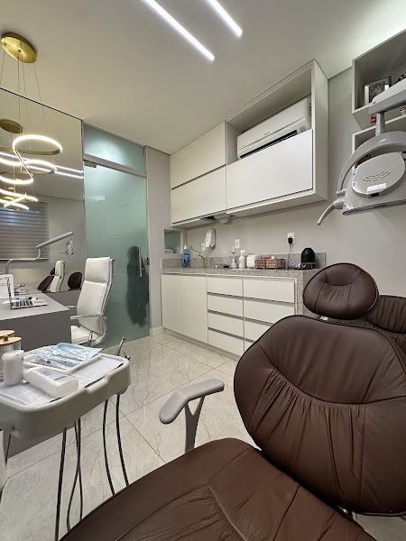 Foto 2 de Dentista Dra. Ana Letícia Magalhães