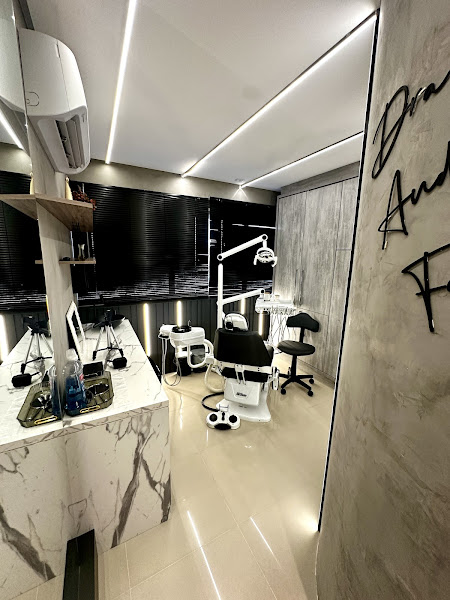 Foto 2 de Dentista Dra Andréa Ferrari