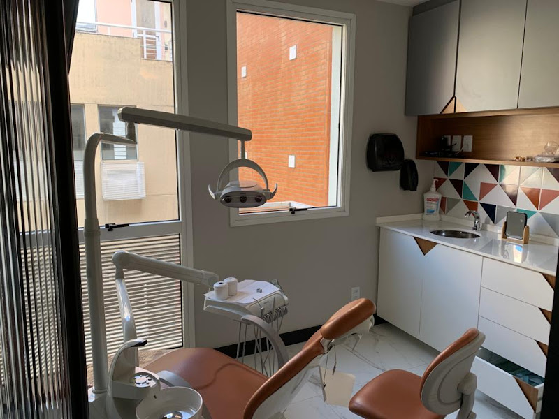 Foto 2 de Dentista Dra. Anne Coutinho