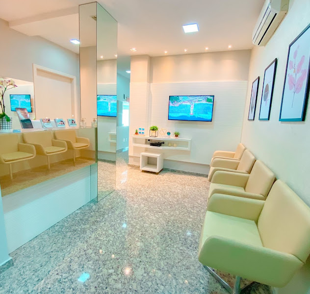 Foto 3 de Dentista Dra. Carla Dezideiro - Consultório Odontológico Especializado em Ortodontia (Aparelho Bucal) e Aplicação de BOTOX