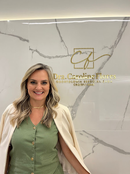 Foto 2 de Dentista - Dra. Caroline Flores