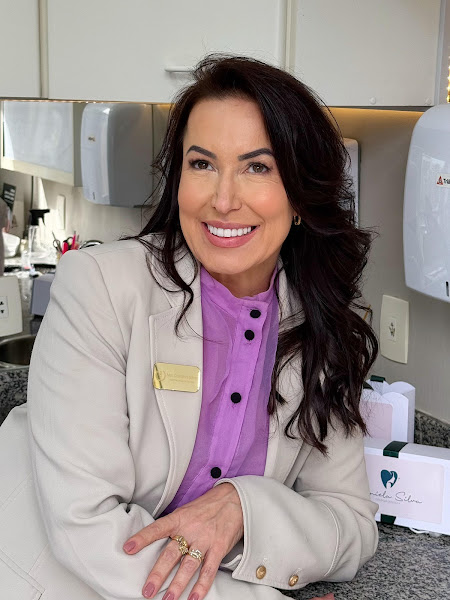 Foto 2 de Dentista Dra Daniela Silva | Dentista na Savassi | Clareamento Dentário | Estética | Cirurgias