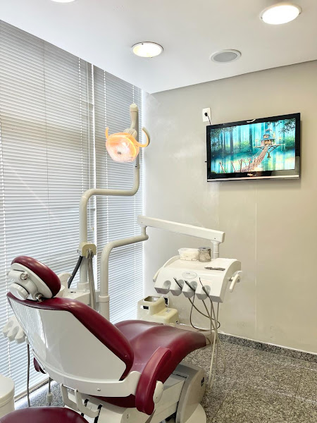 Foto 3 de Dentista Dra Daniela Silva | Dentista na Savassi | Clareamento Dentário | Estética | Cirurgias