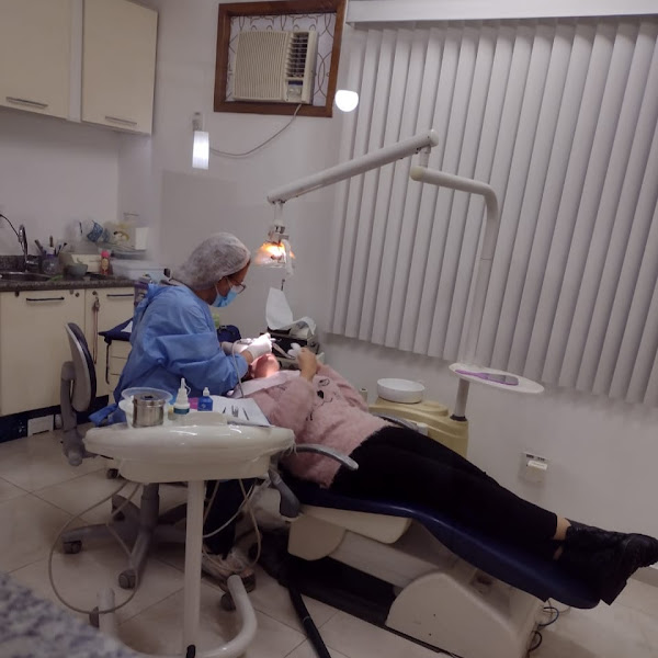 Foto 3 de DENTISTA Dra. Elisabete Cardoso Fernandes