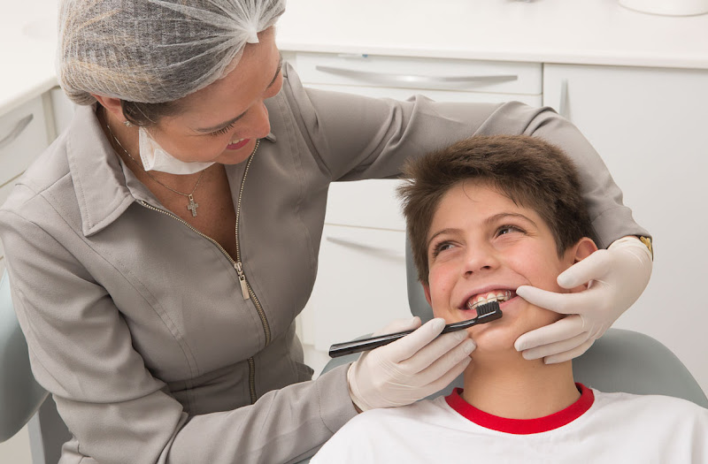 Foto 3 de Dentista Dra. Fabrícia Almeida