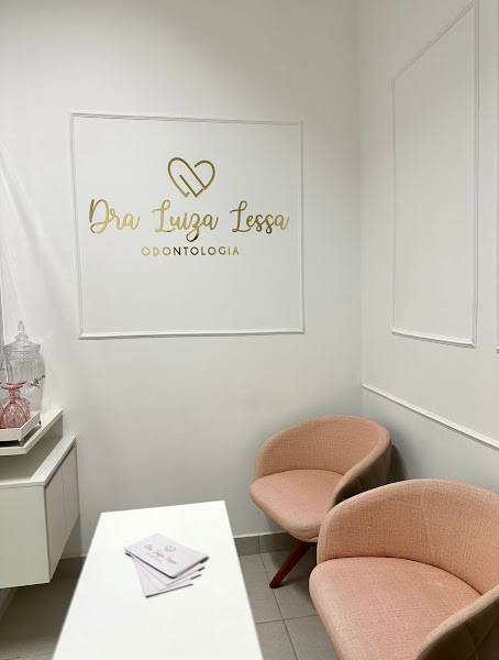 Foto 2 de Dentista Dra. Luiza Lessa