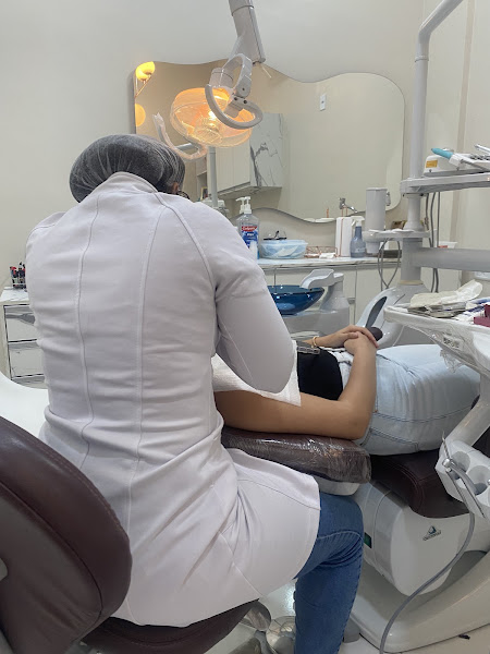 Foto 2 de Dentista Dra. Mahendra Freitas