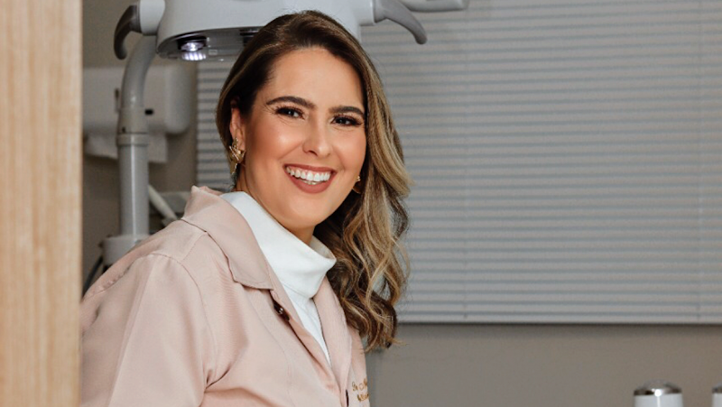 Foto 2 de Dentista - Dra. Miriele Moulin