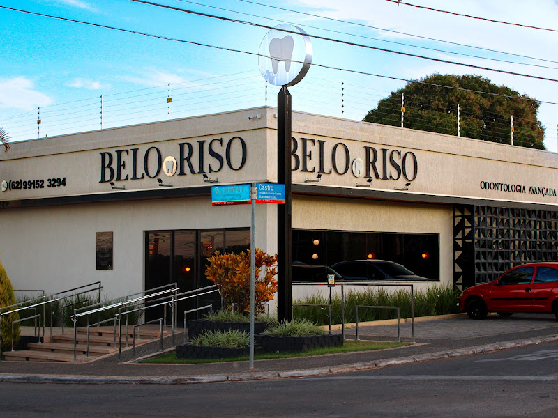 Foto 9 de Dentista - Dra. Miriele Moulin