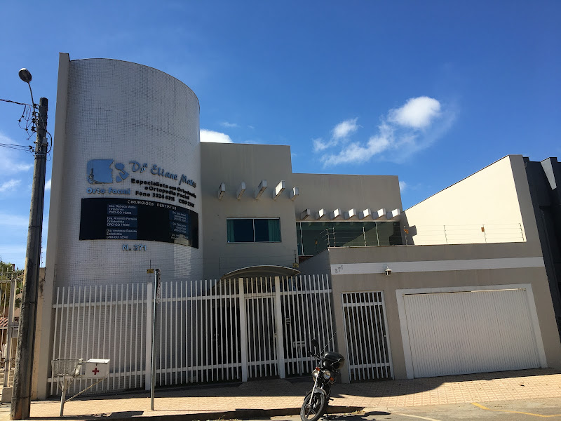 Foto 10 de Dentista - Dra. Miriele Moulin