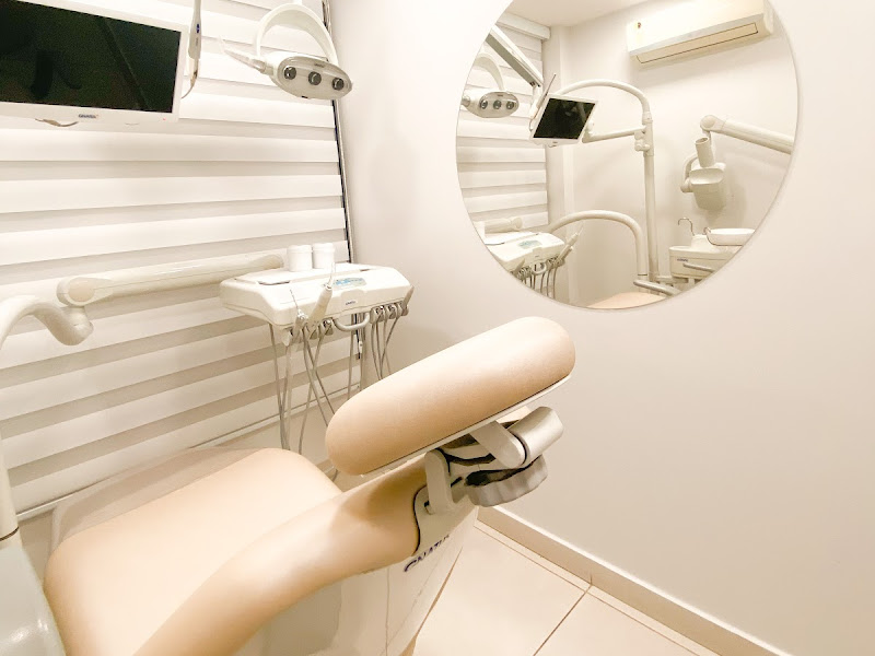 Foto 6 de Dentista Dra. Monise Bersani Costa Barcellos - Odontologia e Harmonização Facial - Freguesia