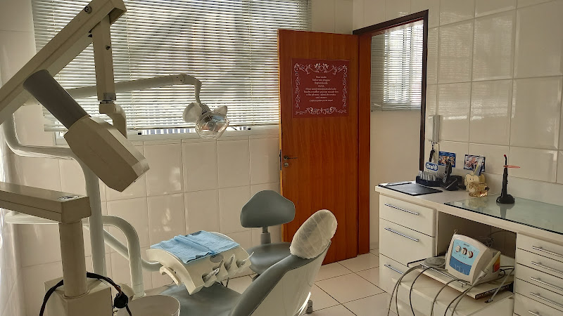 Foto 2 de Dentista Dra Nabirra