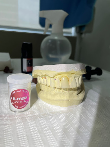 Foto 3 de Dentista Dra. Nathália Cal