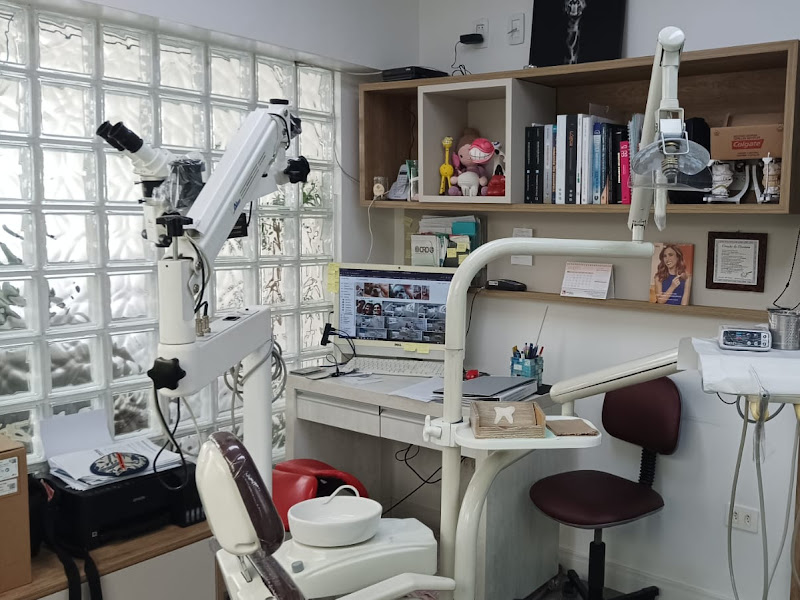 Foto 2 de Dentista Dra. Renata De O. Mendonça