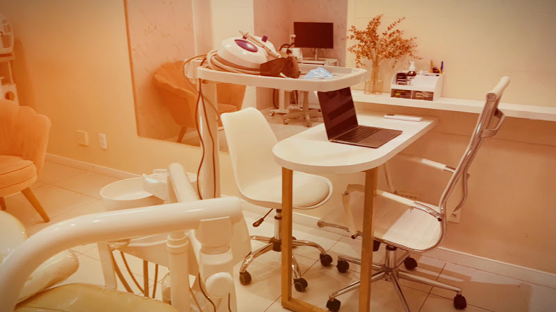 Foto 3 de Dentista Dra. Samantha Rodrigues | Especialista em Implantes e Próteses Dentárias Clínica de Referência