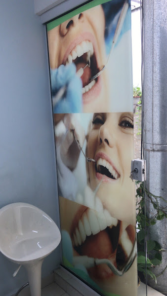 Foto 2 de DENTISTA Dra SIMONE S LIMA
