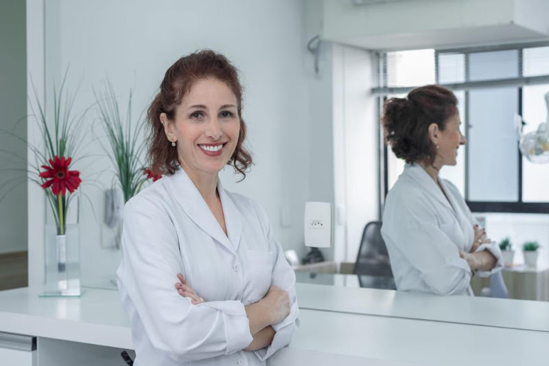 Foto 2 de Dentista Dra. Thaís Resende/Consultório Odontológico