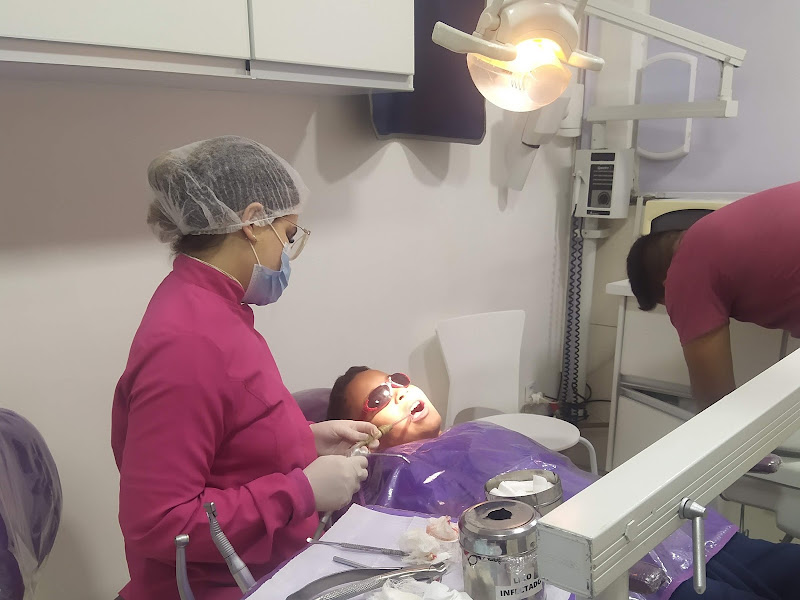 Foto 3 de Dentista