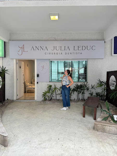 Foto 2 de Dentista em Balneário Camboriú Dra. Anna Julia Leduc | Odontologia Anna Julia Leduc Balnéario Camboriú