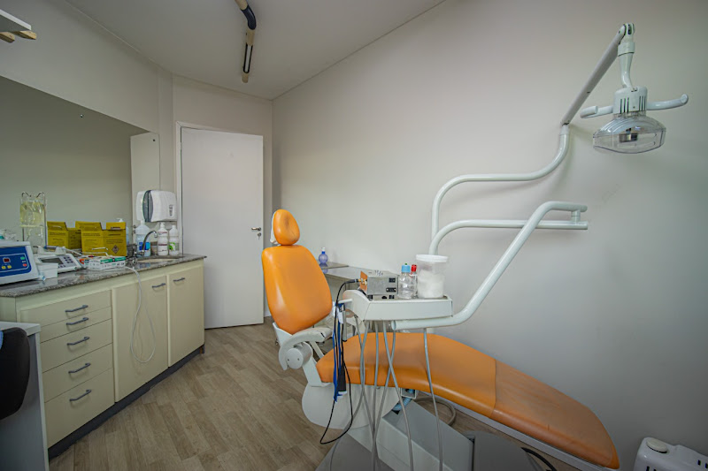 Foto 3 de Dentista em Bauru: Dr. Bruno Trevizo - Implantes Dentários, Protocolos e Cirurgia de Sisos