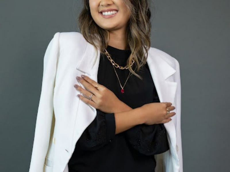 Foto 3 de Dentista em Bauru ; Dra. Fernanda Azuma Ortodontista