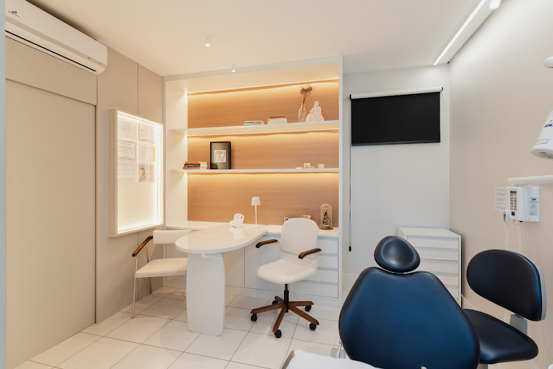 Foto 2 de Dentista em Bento Gonçalves - Dra Izabella Farias