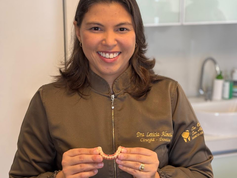Foto 3 de Dentista em Boa Viagem Letícia Pontes