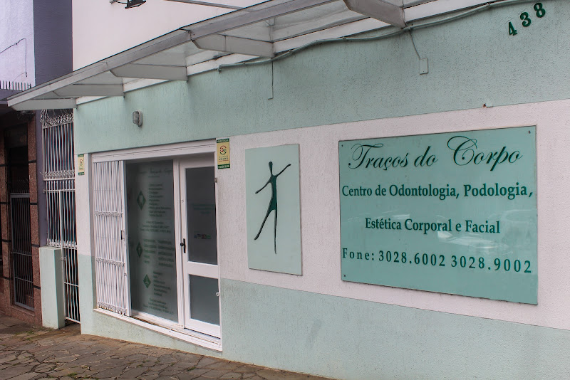 Foto 2 de Dentista em Caxias do Sul Dr. Edson Fiorentini - Clínica Traços do Corpo