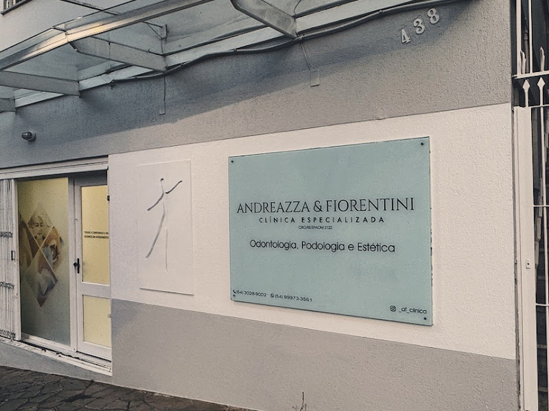 Foto 8 de Dentista em Caxias do Sul Dr. Edson Fiorentini - Clínica Traços do Corpo