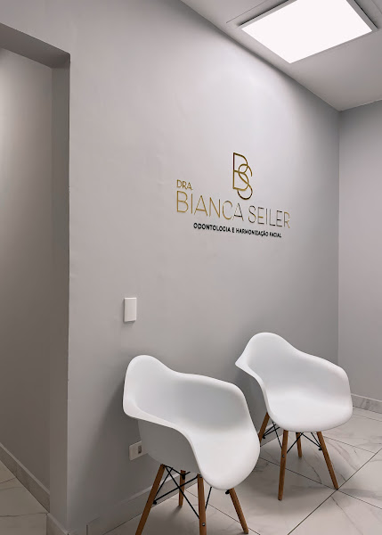Foto 3 de Dentista em Cotia - Dra. Bianca Seiler - Harmonização Facial