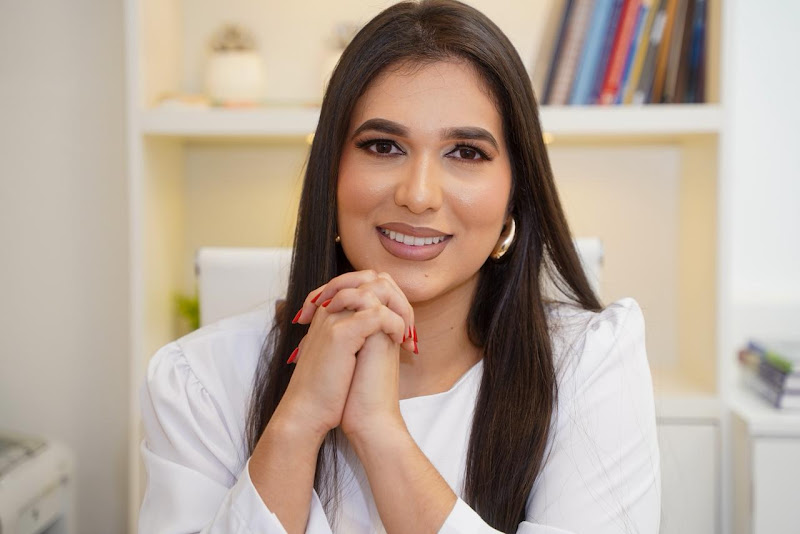 Foto 2 de Dentista em Cuiabá - Dra Mariana Lima Pereira