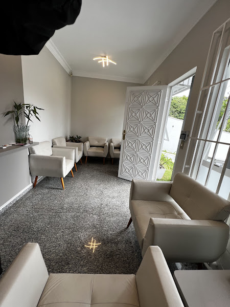 Foto 2 de Dentista em Curitiba - Dr. Denis Roberto Spina