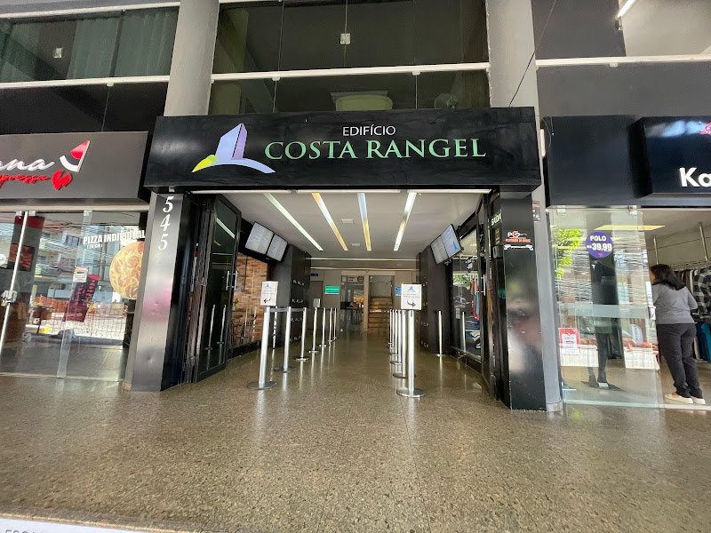 Foto 2 de Dentista em Divinópolis - Dr. Matheus Elias