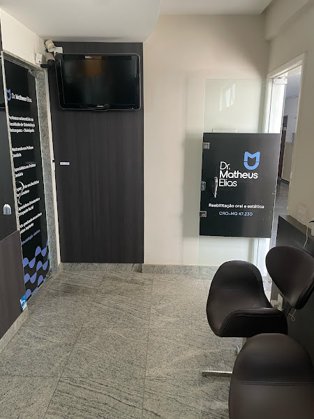 Foto 3 de Dentista em Divinópolis - Dr. Matheus Elias